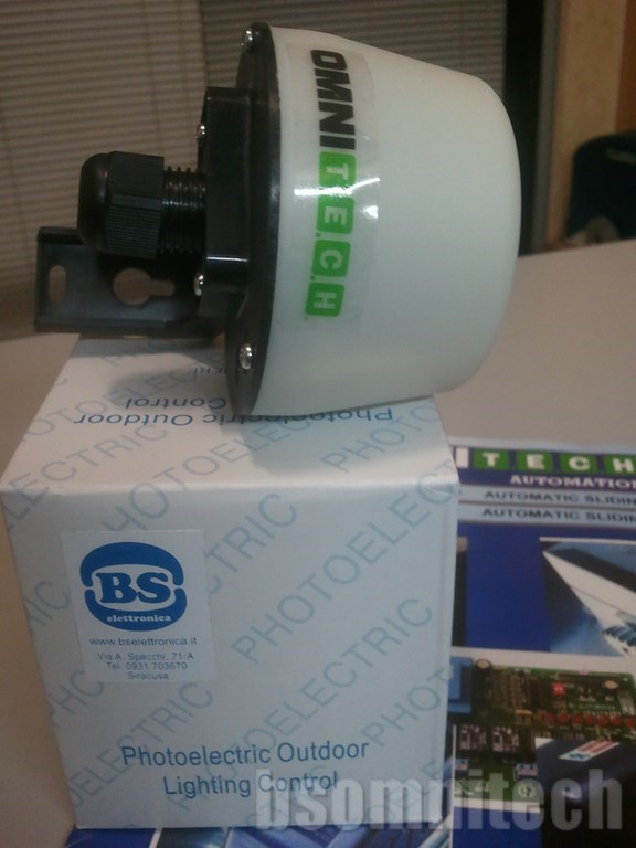 Interruttore crepuscolare esterno