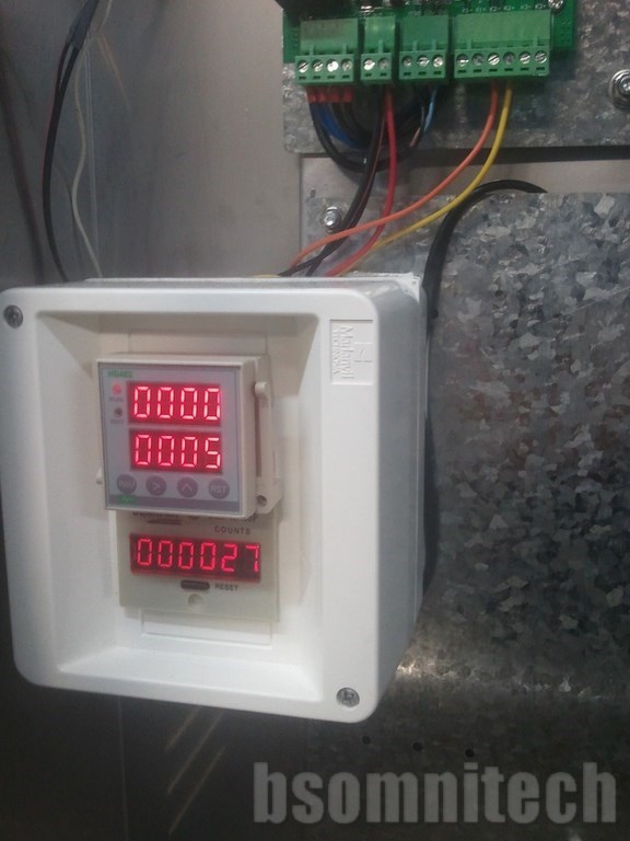 TORNELLO CON GETTONIERA INCORPORATA , ANCHE MULTIMONETA